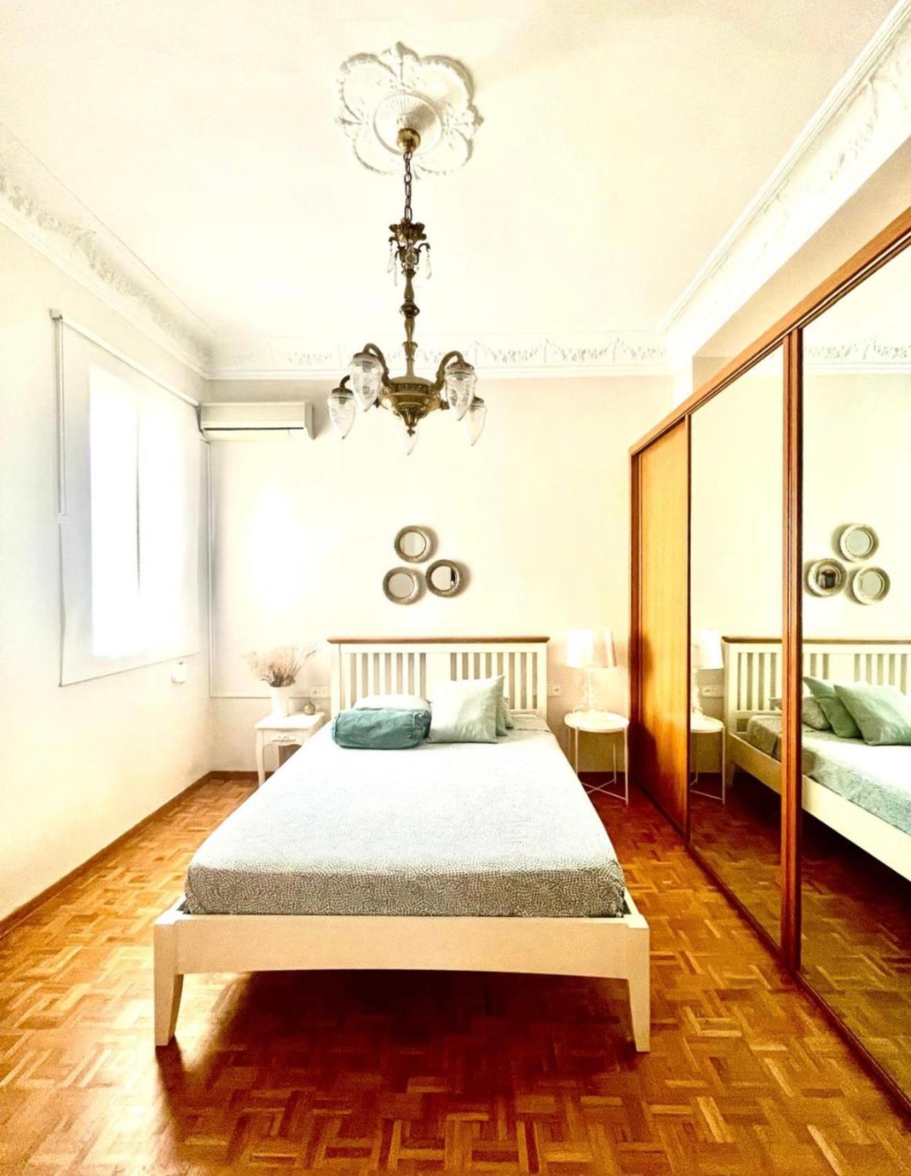 El Palacete Gran Via Walencja Zewnętrze zdjęcie